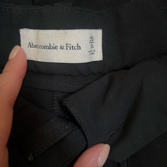 A&F Sloane Tailored Wide Leg Pant Black - Picture 3 of 3